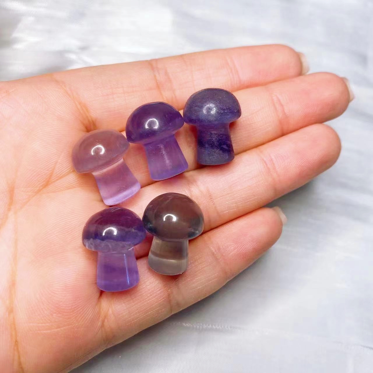 Natural Crystal Mini Mushroom  - مراجعة Aquarium Plant Ornament وسعره